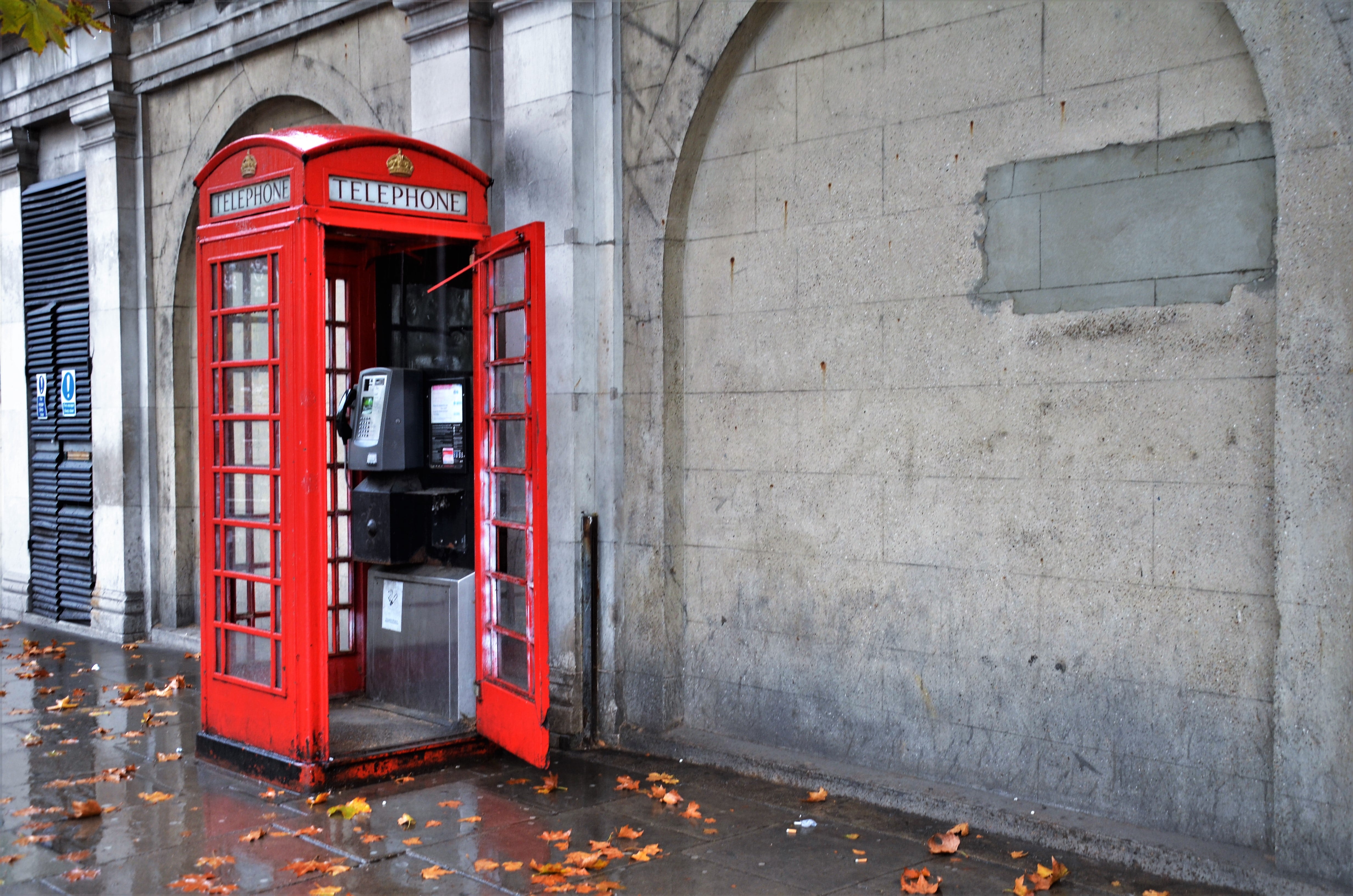 K6, Victoria Embankment, Temple, London