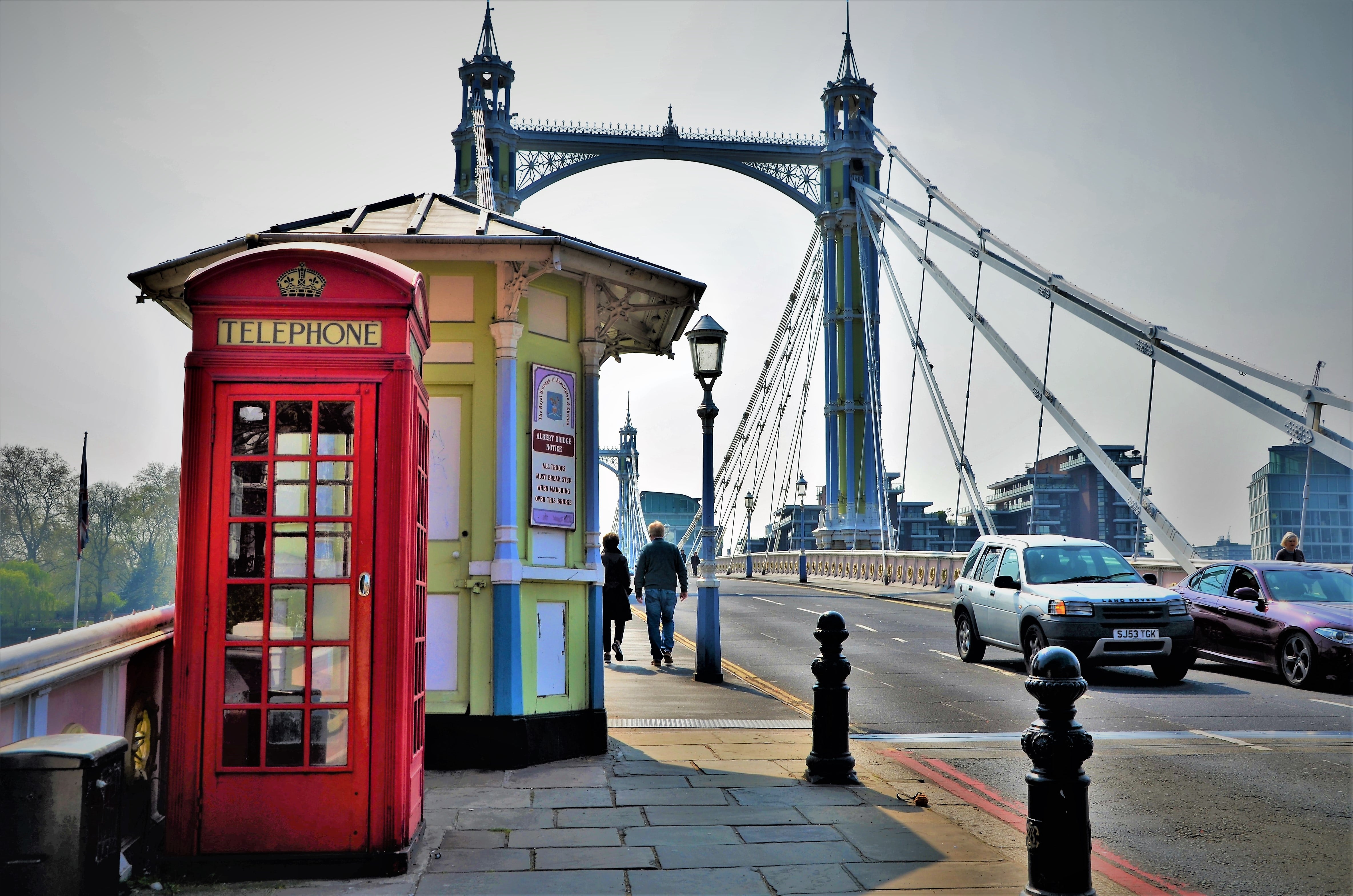 K2 Kiosk, Albert Bridge