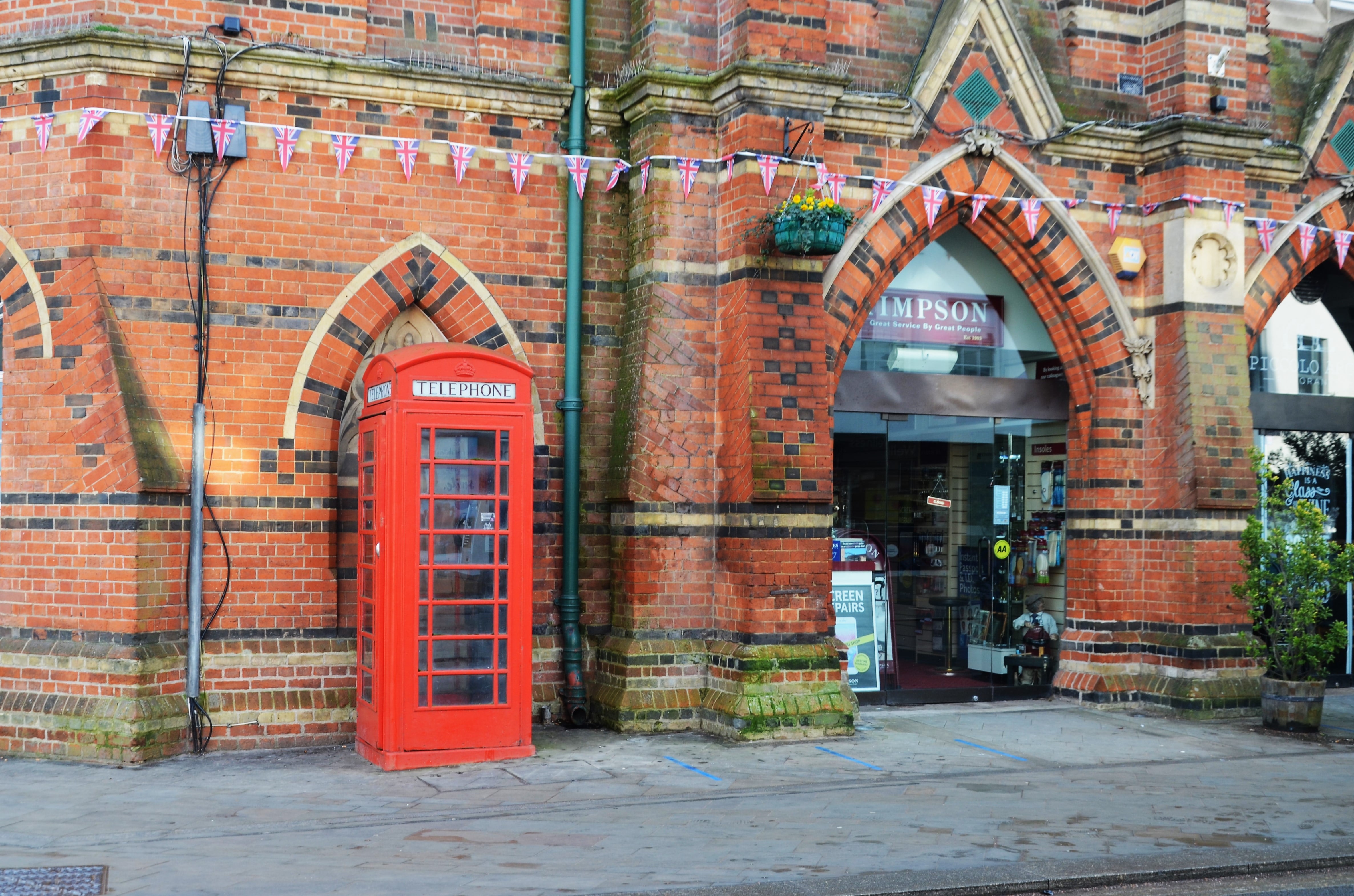 K6, Wokingham Town Hall